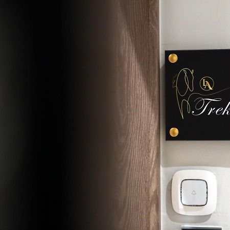 La Larissa Luxury Apartments Trekke Екстериор снимка