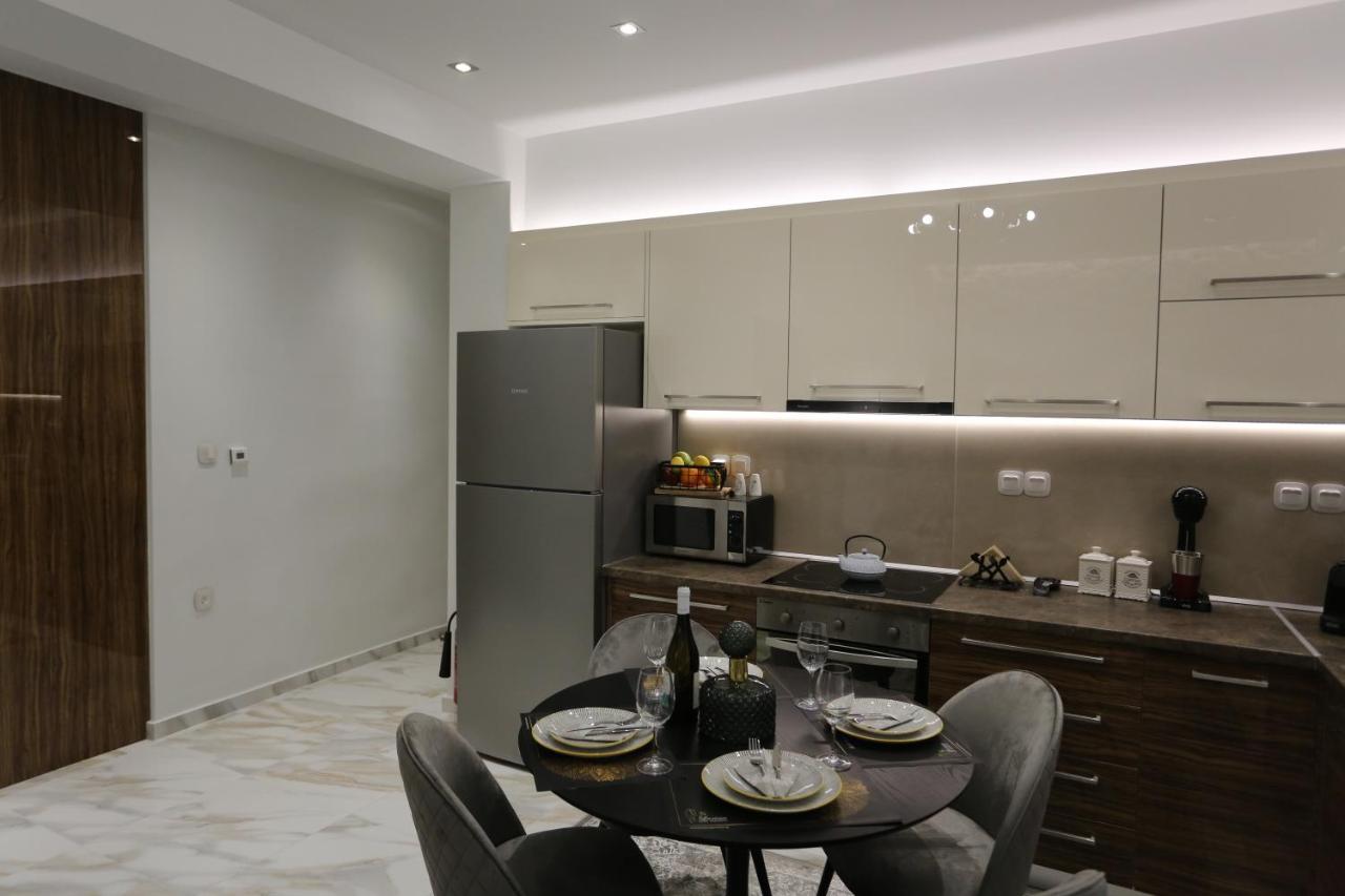 La Larissa Luxury Apartments Trekke Екстериор снимка