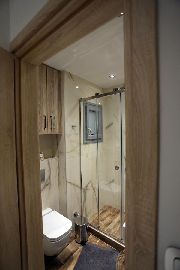 La Larissa Luxury Apartments Trekke Екстериор снимка